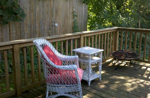 Lee House | Perfect Holiday Retreat, Completely Renovated, Central Location
