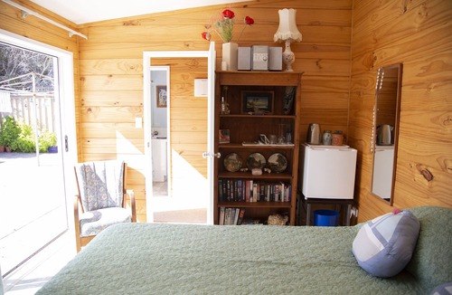 Pukehina House | Perfect location, 1 bedroom studio.
