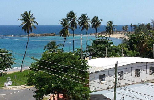 Bajura Apartment | Perfect Location, Excellent set up, walk to the beach and Fisherman Village