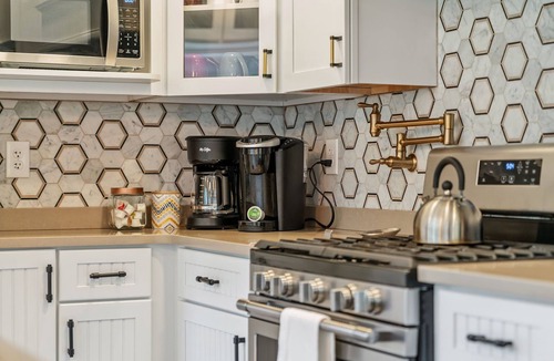 Hector House | Perfect location for exploring Seneca Lake!