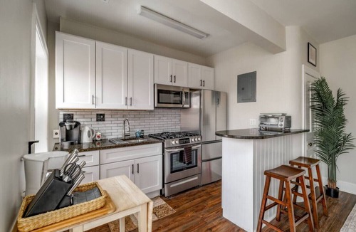 Adams Morgan Apartment | Perfect Location in Adams Morgan & Authentic Charm