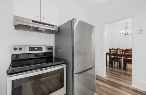Haute-Ville Apartment | Perfect Location! Perfect Stay in Quebec City! Suite Jardin