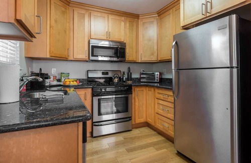 Old Mountain View House | Perfect Location, No Cleaning Fees or Checkout Chores