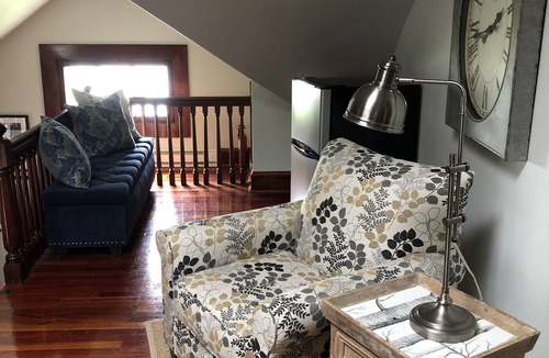 Top of the Hill Apartment | Perfect Location, Walk to Harbor or Downtown