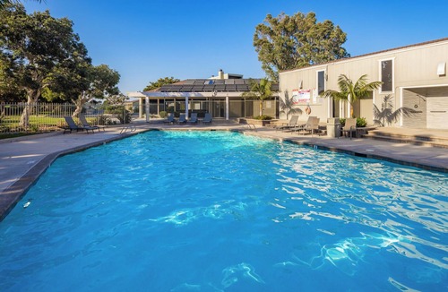 Leucadia House | Perfect Luxury Beach House in coastal Encinitas: Pools, Tennis, Surf & Legoland!