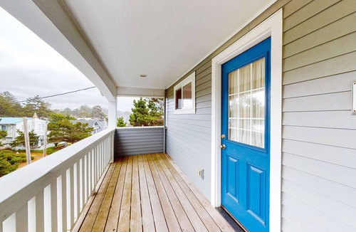 Gleneden Beach House | Perfect oceanfront beach getaway with amazing views walk to the beach