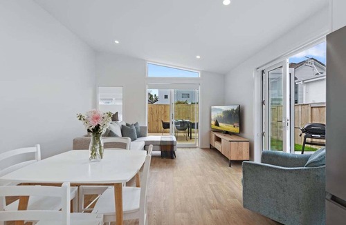 Papamoa Beach House | Perfect Papamoa Beach Bach