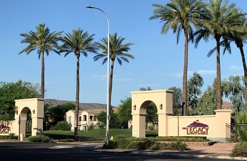South Mountain Resort | PERFECT PHOENIX LOCATION~ Beautiful RESORT & King Bed CONDO~ Amenities ++ !!