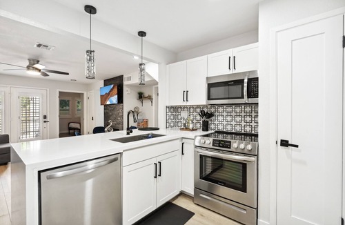 North Center Revitalization Association House | Perfect Private Desert Getaway by Hohokam Stadium!