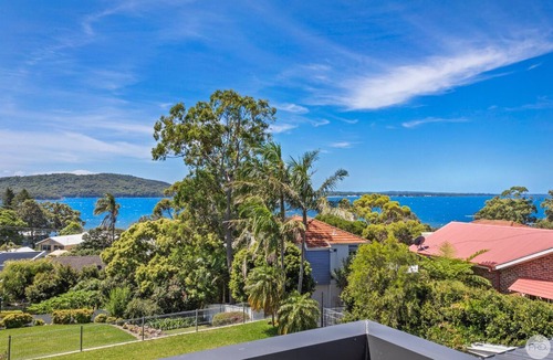Soldiers Point House | Perfect Sea Side Family Home