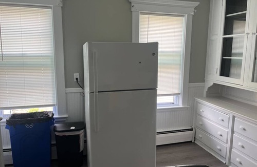 New Bedford Apartment | Perfect spacious getaway 2nd fl