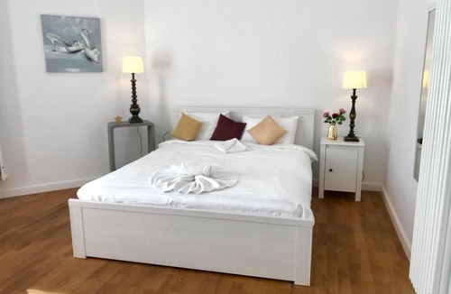 Cluj-Napoca City Centre Apartment | Perfect Stay 2