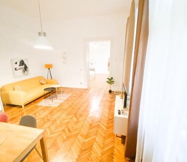Cluj-Napoca City Centre Apartment | Perfect Stay