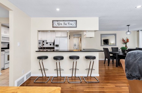 Stoneham House | Perfect Stoneham Getaway Just Minutes to Boston!