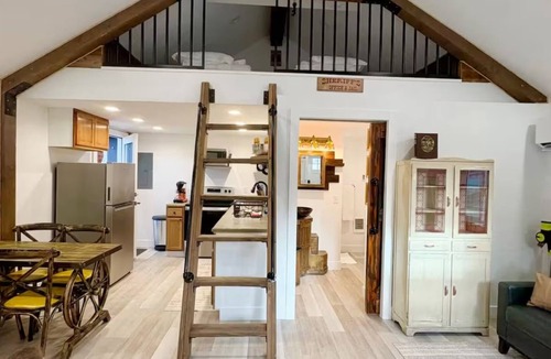 Lava Hot Springs Apartment | Perfect Studio - Walking distance of Lava Hot Springs Pools