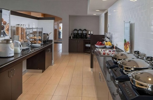 Fairfax Apartment | Perfect to Explore History & Culture! Pet-friendly Property, Free Breakfast!