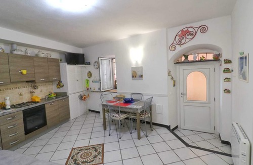 Lavaggiorosso Apartment | Perfect vacation, close to the 5 terre. Ideal for those who love the sea, hiking, biking