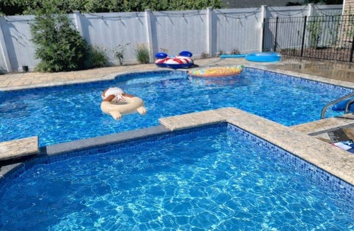 Walpole House | Perfect World Cup Getaway – Close to Stadium & Pool, Grill & Gym included!