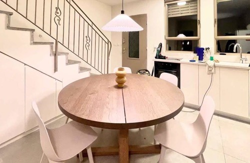 Nachlaot Apartment | Perfectly Cozy 3BR Duplex Nachlaot