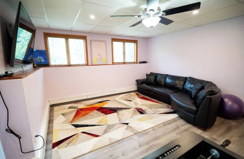 Westwood Apartment | Perfectly Located & Comfy Suite - FIFA World Cup Ready !