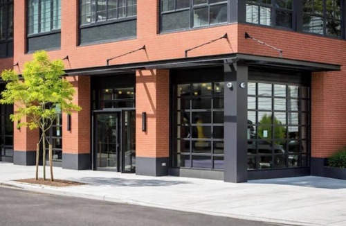 Hunters Point Apartment | Perfectly Located Unit for Urban Explorers – Near Iconic NYC Attractions