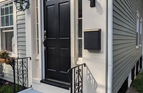Bristol House | Perfectly situated charming home 2 blocks from the water and downtown Bristol