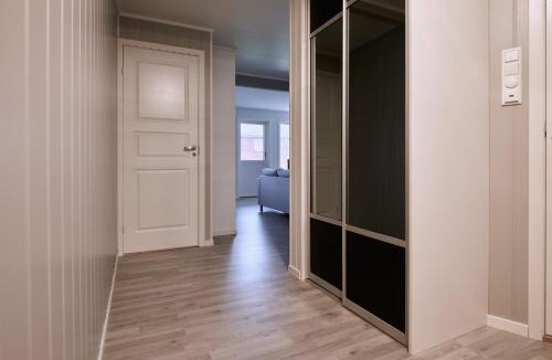 Leknes Apartment | Perfekt base for det meste!