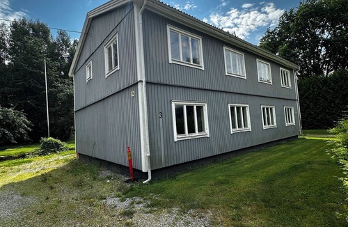 Hallabrottet House | Perfekt för Företag och Större Sällskap, 12 Bekväma Bäddar!