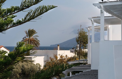 Skyros Town Apartment | Perigiali Hotel
