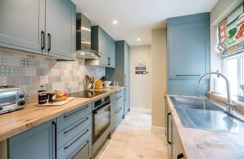 Aldeburgh House | Periwinkle, a delightful coastal cottage