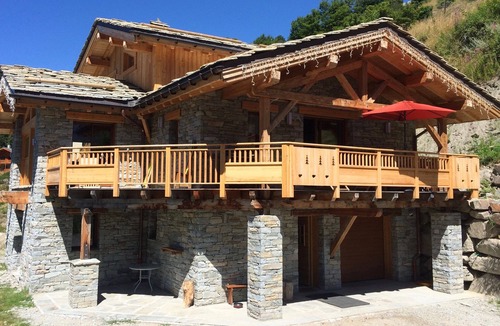 Valmeinier Ski Chalet | Permanent Chalet Spa Sauna Bar