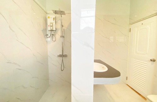Khanom Hotel | Permsuk Resort