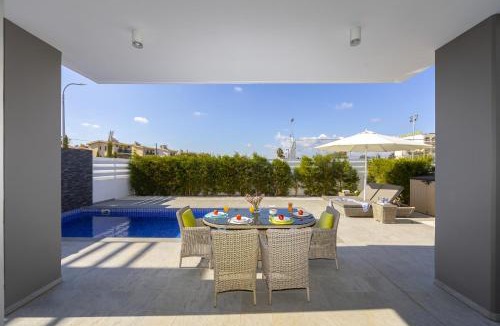 Pernera Villa | Pernera Beach Villa