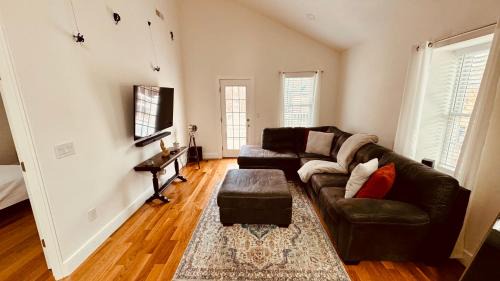 Dudley Square Apartment | Perrin Place Unit 3