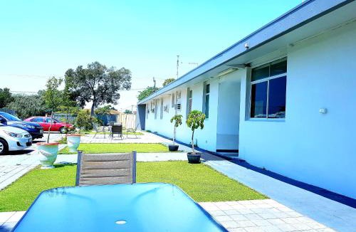 Thornlie Hotel | Perth City Motel
