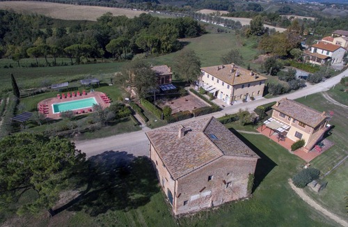 Castelfiorentino Apartment | Pesco – First Floor Tuscan Apartment with Swimming Pool, 2 Bedrooms