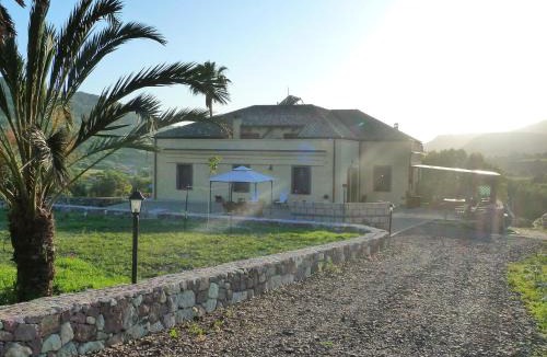 Bosa House | Pessighette Dimora Di Campagna