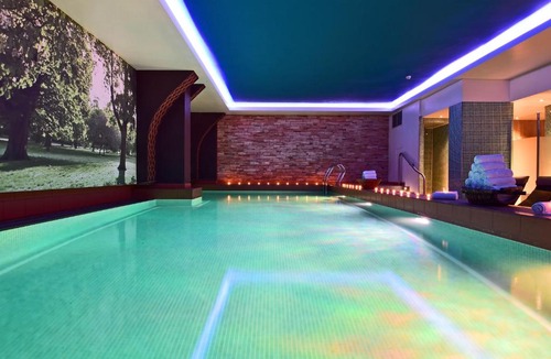 Queenstown Hotel | Pestana Chelsea Bridge Hotel & SPA