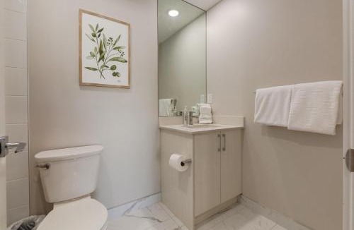 Shaganappi Apartment | Pet Friendly 2 Bed Close to Downtown