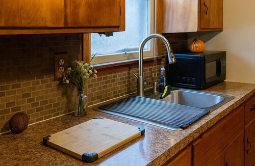 Struthers House | Pet-Friendly 2-Story Home Near Youngstown - Fast WiFi - Quiet Area