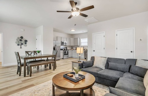 Greer House | Pet-Friendly 2BR Greer Home, King Beds & Fire Pit
