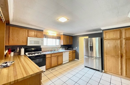 Harbor Springs House | Pet Friendly 3 Bdrm Home Close to Town, Sleeps 6