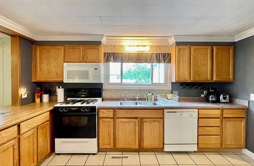 Harbor Springs House | Pet Friendly 3 Bdrm Home Close to Town, Sleeps 6