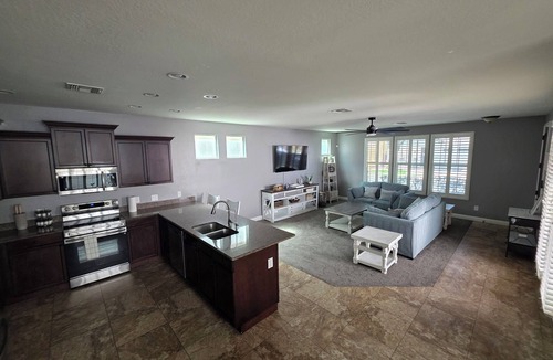 Gilbert House | Pet-Friendly 4 bed Home w/Pool Access, Patio & Garage – Walk to Dining!