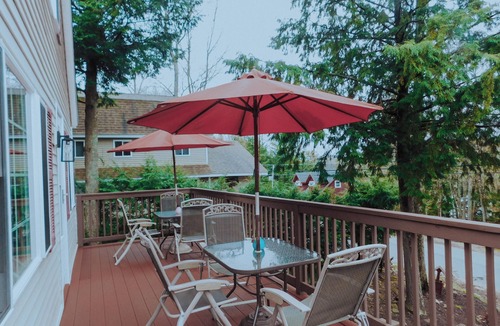Gilmanton House | Pet-Friendly 4BR 2BA Home Near Lakes Region/Gunstock Resort
