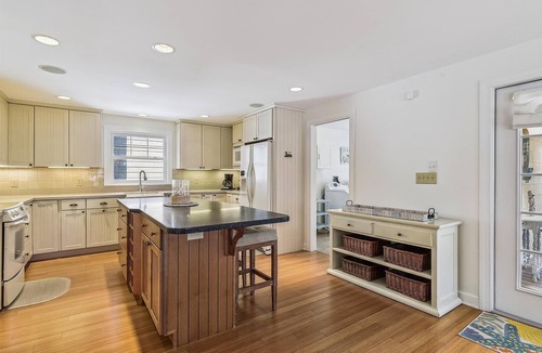 Cat Hill House | Pet Friendly 5 Bedroom Bayside Home in Bethany Beach!