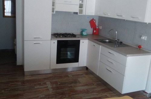 Rosciano Apartment | Pet-Friendly Apartment 'Casa Rosciano' with Mountain View & Garden