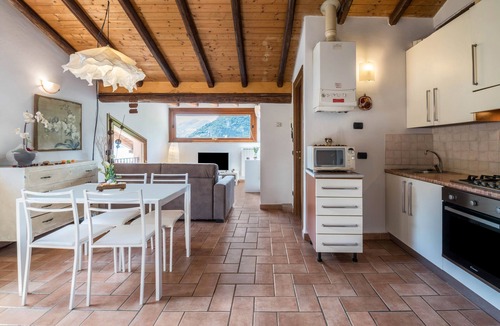 Sulzano Apartment | Pet-Friendly Apartment "Mansarda con vista lago" with Lake View, Pool, Wi-Fi & Terrace