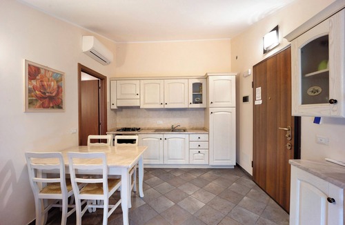 San Bartolomeo Apartment | Pet Friendly Apartment 'Messalina Agriturismo La Scuderia' with Wi-Fi