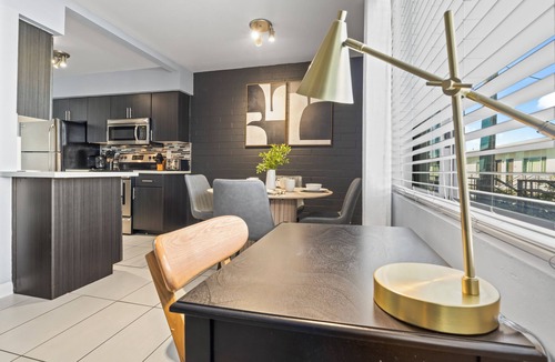 Camelback East Apartment | Pet-Friendly Apartment with Pool & Fitness Center, Near Tempe and Scottsdale